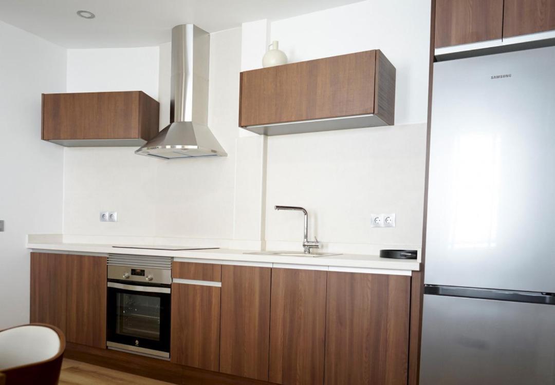 Diaphanous And Modern- 2bd 2bth- Plaza Espana Apartament